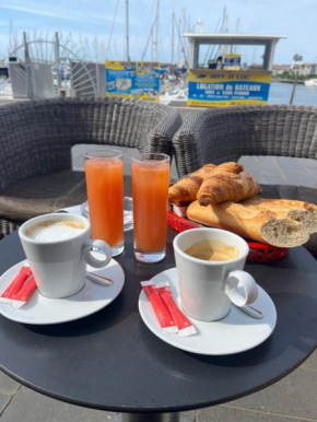 Voilier et plage